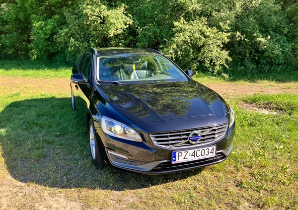 Volvo V60 cena 44900 przebieg: 194000, rok produkcji 2014 z Luboń małe 742